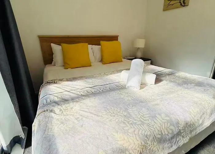 2 Bedrooms, Easy To Start Your Journey *
